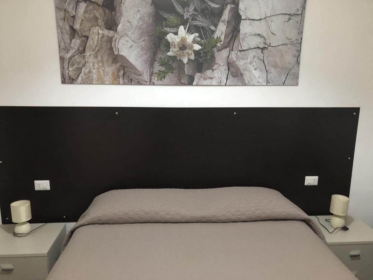 B&B Rosaly Сан Каталдо Екстериор снимка
