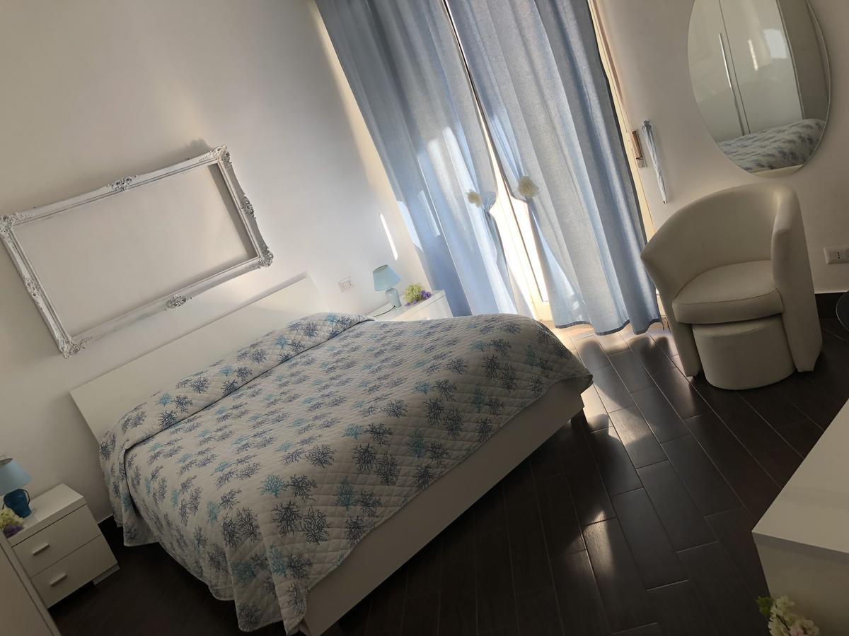 B&B Rosaly Сан Каталдо Екстериор снимка